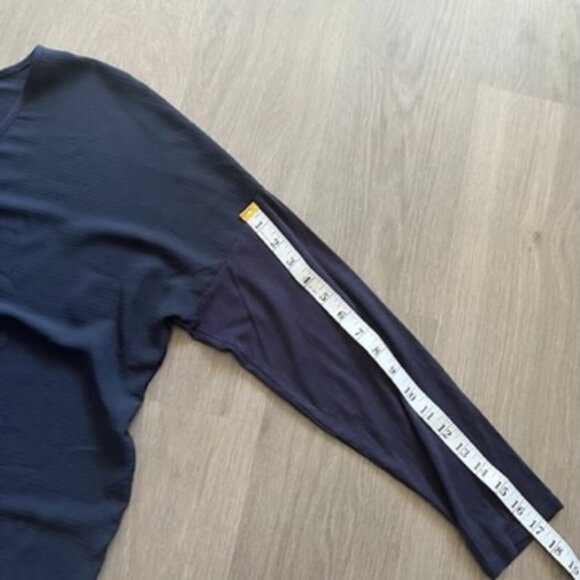 LOFT Navy Drop Sleeve (bracelet length) with Front Detailing and Breathable Back - Picture 5 of 9